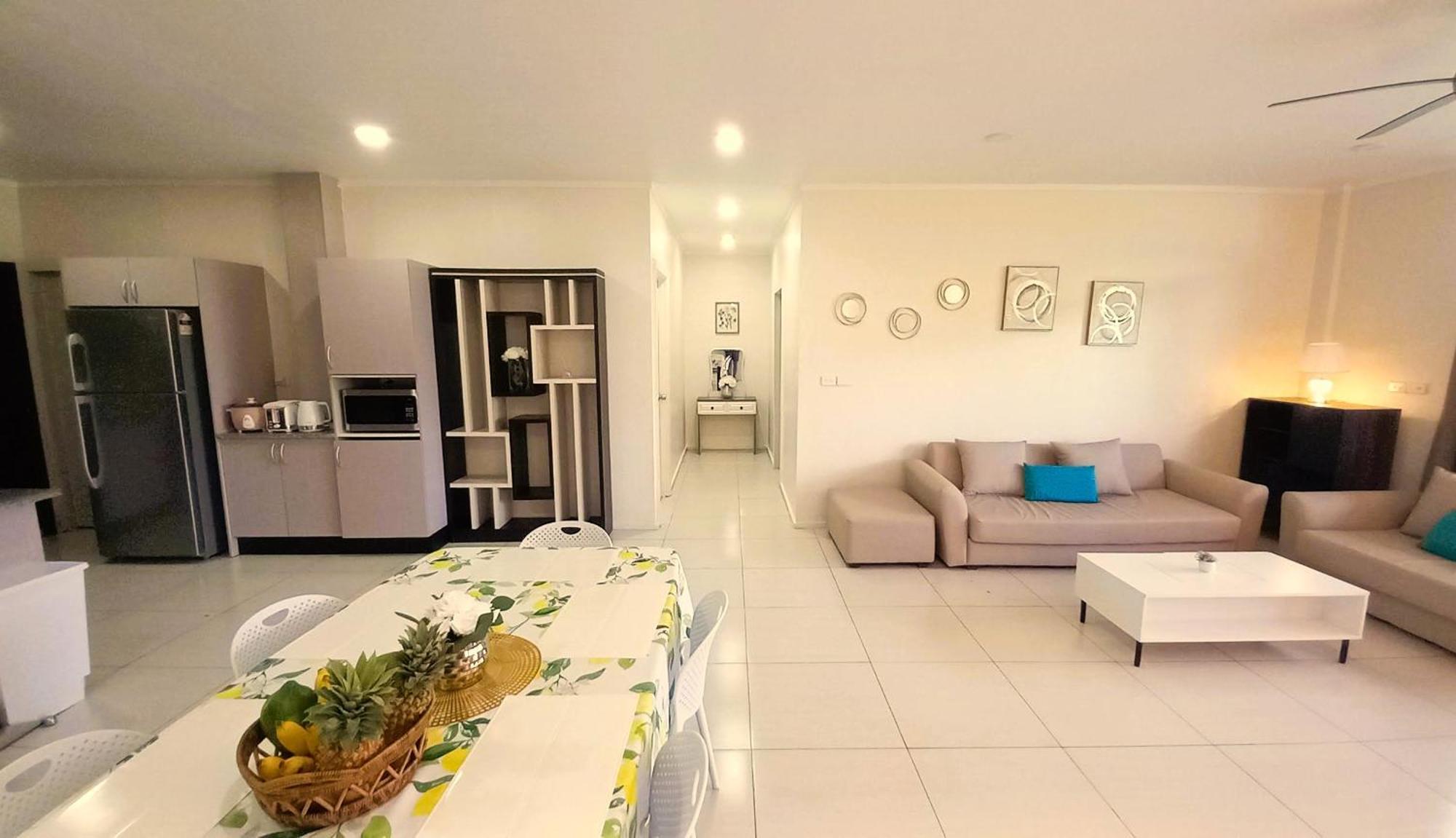 Waterfront Sunset Apartment Nadi Room photo